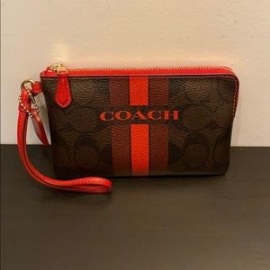 🎉HP🎉 Coach Charlie Pouch